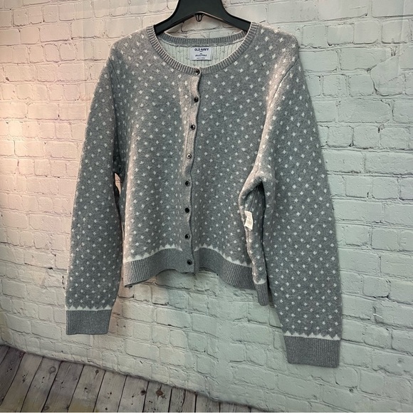 Old Navy Gray and White Button Up Crewneck Knotted Sweater XXL NWT - Picture 2 of 9